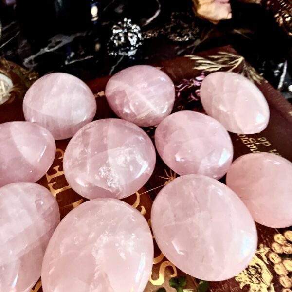 galet de quartz rose